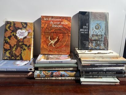 Lot of volumes on the theme of Fine Arts.
(As...