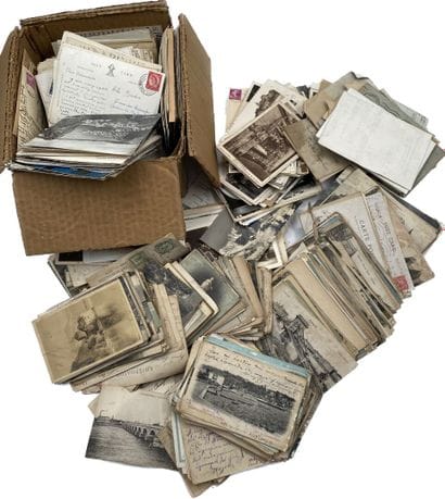 Lot de cartes postales.