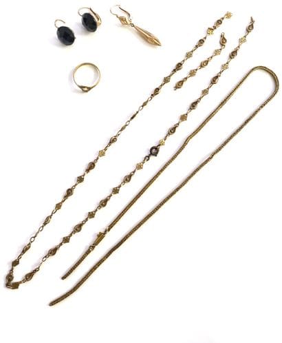 750 thousandth yellow gold SET consisting...