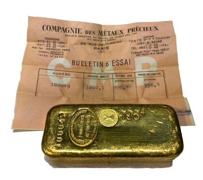 One gold ingot, gross weight 1000.1 g, fine...