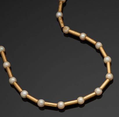 POIRAY
Collier articulé en or jaune 750 millièmes,...