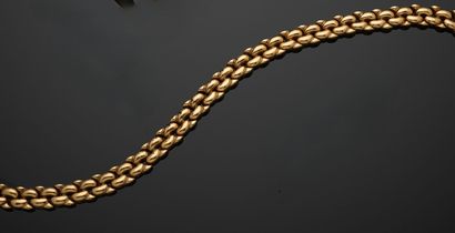 VAN CLEEF & ARPELS
Collier articulé en or...