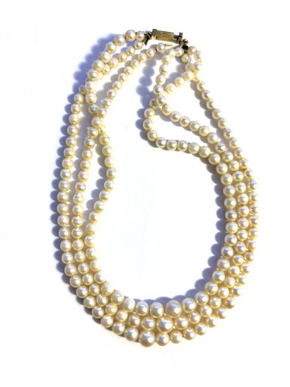 COLLIER trois rangs de perles de culture...