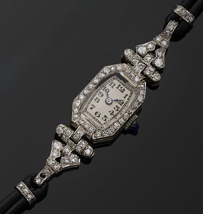 MONTRE bracelet de dame, la montre en platine...