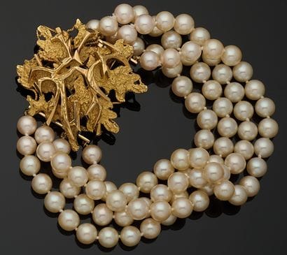 GUBELIN
Bracelet quatre rangs de perles de...