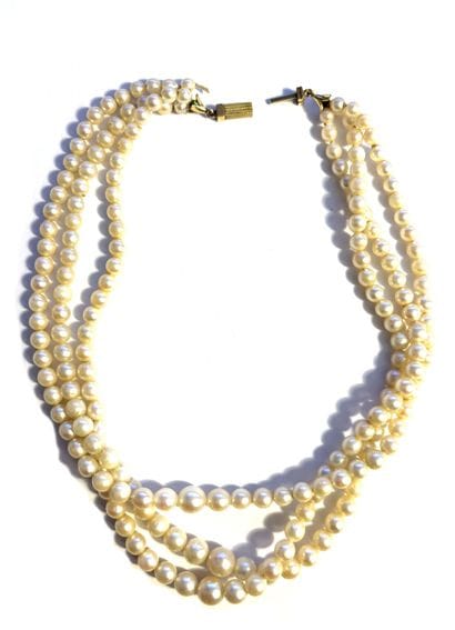 COLLIER trois rangs de perles de culture...