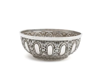 BOL in silver 800 thousandths, the body embossed...