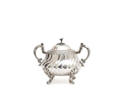 Covered SUCRIER with twisted ribs, in silver...