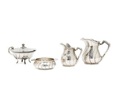 925-millimeter silver set with ribbed decoration,...