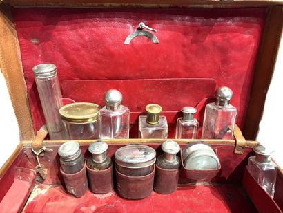 Art Deco travel set, engraved with a monogram,...