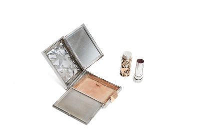 BOUCHERON PARIS
Set in silver 800 thousandths...