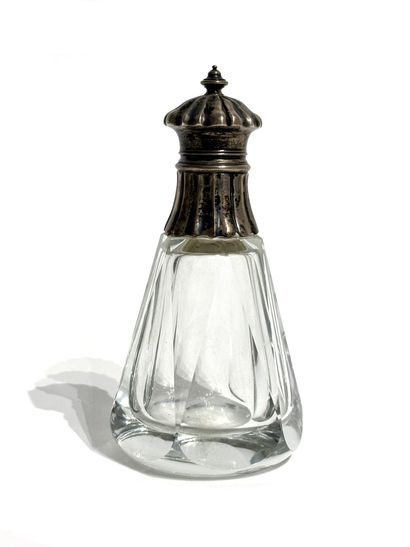 FLACON in cut glass, the stopper in silver...