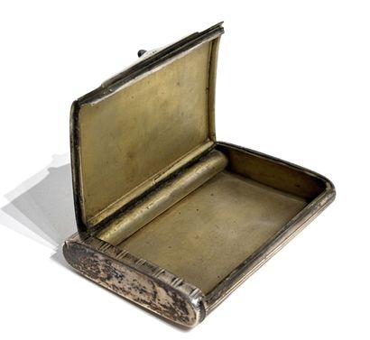 CASE in 800 thousandths silver, the push-button...
