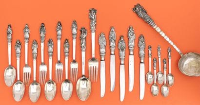 800-thousandth silver MENAGERE, each handle...
