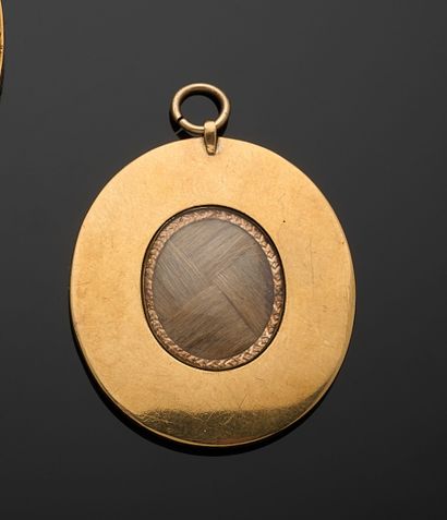 750 thousandth yellow gold PENDANT set on...