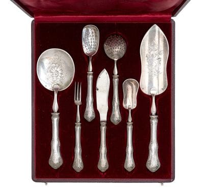 SET of seven 925-millimeter silver, metal...