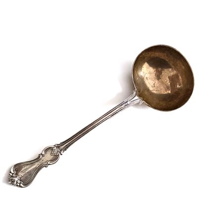 Sauce ladle in silver 925 thousandths, decorated...