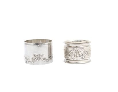 TWO SERVIETTE RINGS in silver 925 thousandths,...