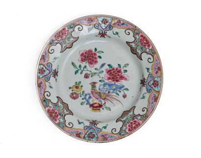 Chine
Assiette en porcelaine à décor polychrome...