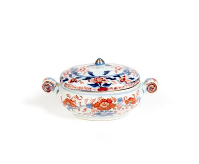 CHINE
Sucrier ovale couvert en porcelaine...