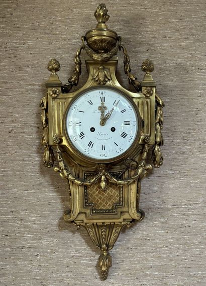 Gilt and chased bronze APPLIQUE CARTEL crowned...