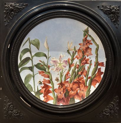 PORCELAIN PLAT with enameled polychrome decoration...