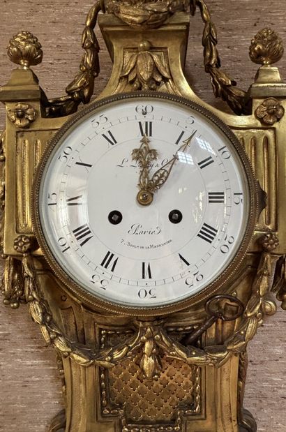 Gilt and chased bronze APPLIQUE CARTEL crowned...