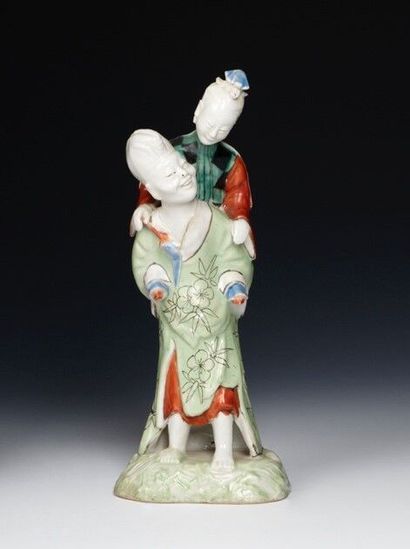 Chine
Groupe à deux figures en porcelaine...