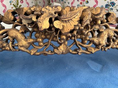 VIETNAM
Élément ornemental en bois sculpté...