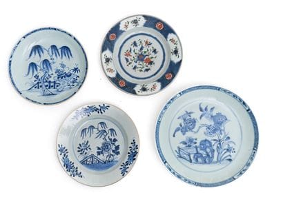China
A set of thirteen plates and two dishes...