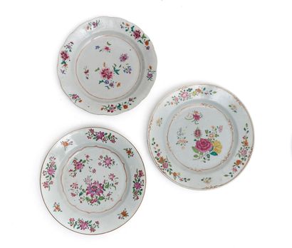 Chine
Trois assiettes en porcelaine à décor...