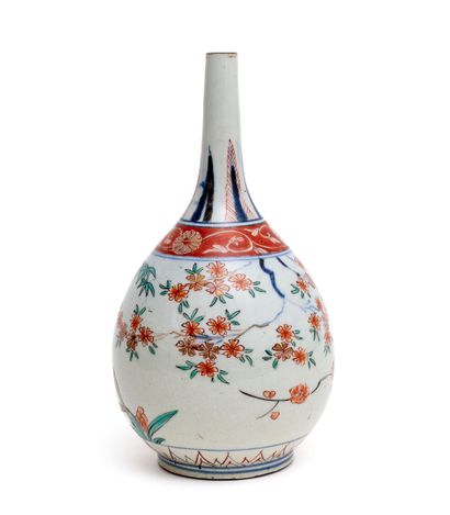 Japon
Vase bouteille piriforme en porcelaine...