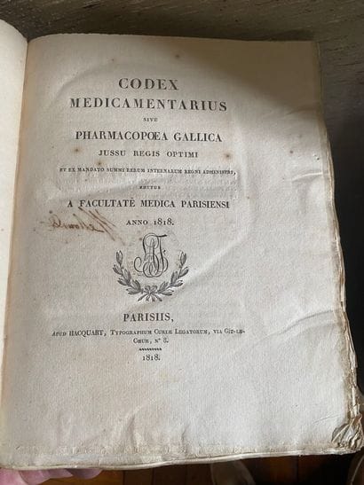 Codex medicamentarius sive pharmacopoea gallica
First...