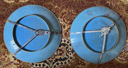 JAPON
Paire de plats en cuivre à décor d'émaux...