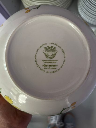 VILLEROY & BOCH
Porcelain 