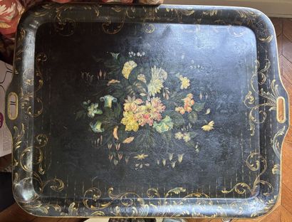 PLATEAU in painted sheet metal with gold...