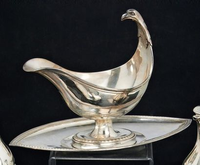Saucière casque et son présentoir navette,...