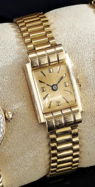 MONTRE bracelet de dame en or jaune 18 k,...