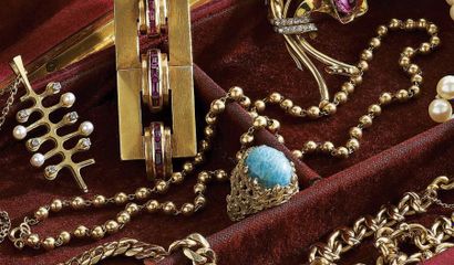 COLLIER articulé en or jaune 18 k orné de...