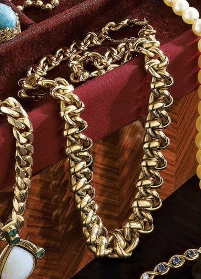 COLLIER articulé en or jaune 18 k ajouré,...