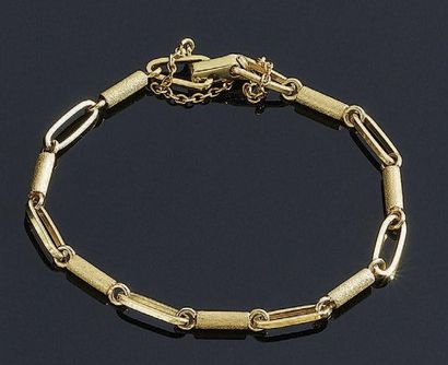 BRACELET articulé en or jaune 18 k uni et...