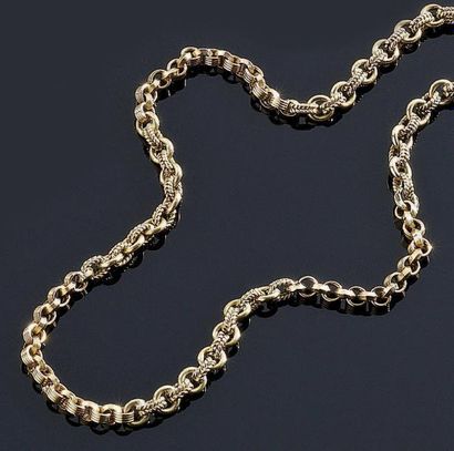ÉLÉMENTS DE COLLIER articulé en or jaune...