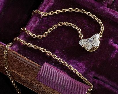 COLLIER articulé en or jaune 18 k, retenant...