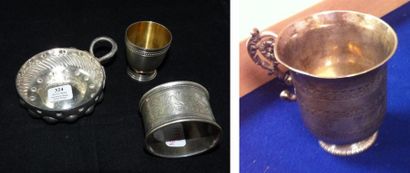LOT en argent comprenant: tasse à vin - un...