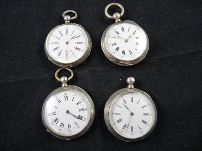 LOT de quatre montres de poche en argent...