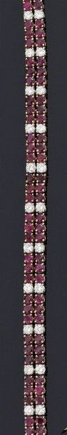 BRACELET souple en or jaune 18K et platine,...