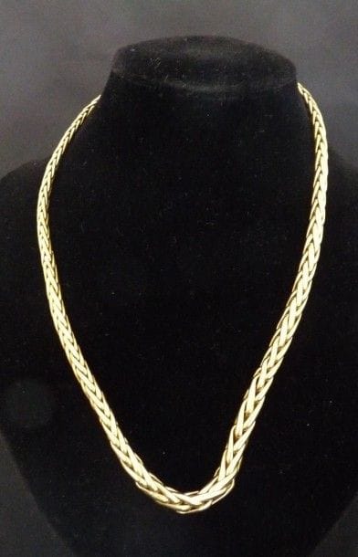 ROYCE
Montre bracelet de dame en or jaune...