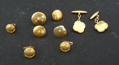 LOT en or jaune 18 k 750°/oo comprenant:...