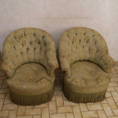 PAIRE DE FAUTEUILS crapaud