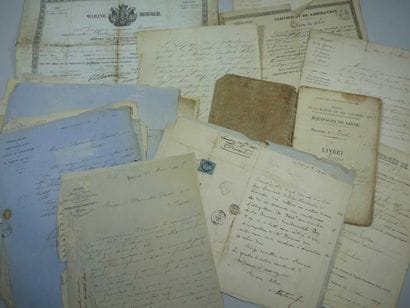 ENSEMBLE de manuscrits, vieux papiers, lettres...